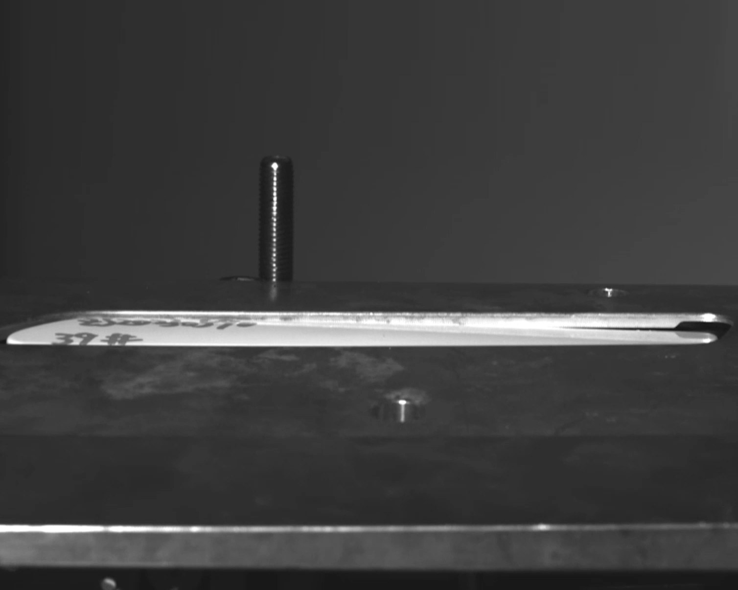 高速相機(jī)汽車門把手沖擊實(shí)驗(yàn)